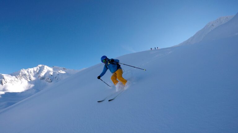 Tiefschneekurs Gemsstock Alex Gisler 2022 11 09 165059